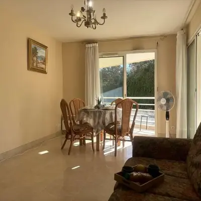 Appartement 2P à Juan les Pins : emplacement idéal