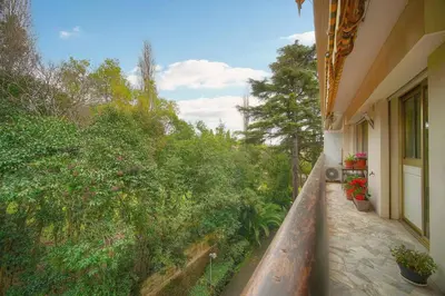 Jardin de l'établissement FRGK 'Prince de Galles terrasse sur jardin'