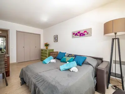Un ou plusieurs lits dans un hébergement de l'établissement Apartment Les Sablons-2 by Interhome