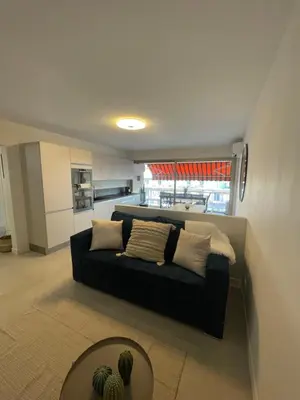 Coin salon dans l'établissement Appartement Juan les pins