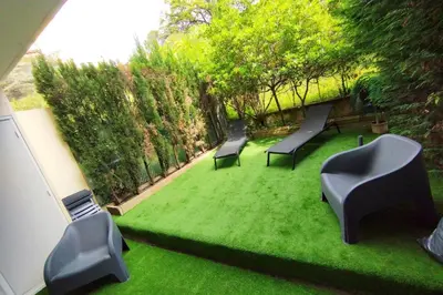 Jardin de l'établissement WE CANNES ! Exceptional 4 rooms apartment Cannes Center swimming pool