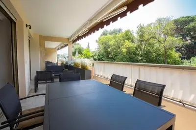 Balcon ou terrasse dans l'établissement WE CANNES ! Exceptional 4 rooms apartment Cannes Center swimming pool