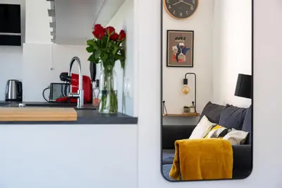 Cuisine ou kitchenette dans l'établissement PWS - Sunny modern flat near Juan Les Pins Pinede & beach - Terrace & AC!