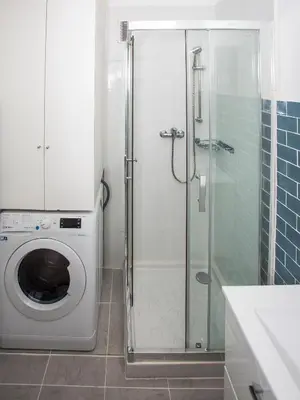 Salle de bains dans l'établissement Romantic sea view studio, steps away from the beach