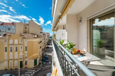 Balcon ou terrasse dans l'établissement Downtown Cannes Modern 1-Br Apartment
