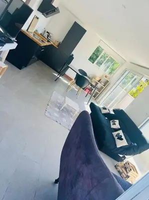 Télévision ou salle de divertissement dans l'établissement Antibes appartement