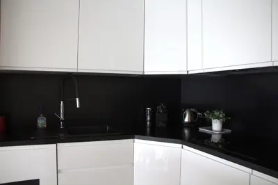 Cuisine ou kitchenette dans l'établissement 06AO - Superbe appartement avec vue mer exceptionnelle