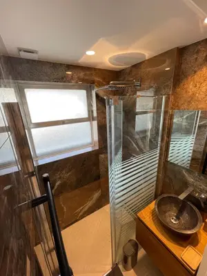 Salle de bains dans l'établissement 06AO - Superbe appartement avec vue mer exceptionnelle