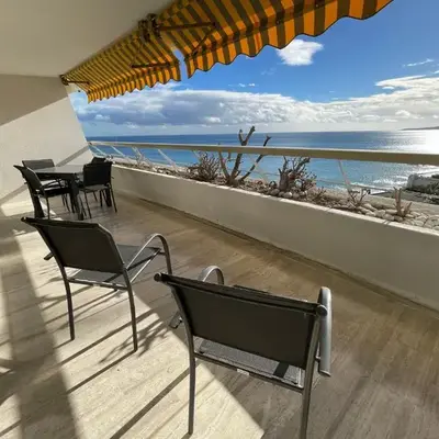 06AO - Superbe appartement avec vue mer exceptionnelle