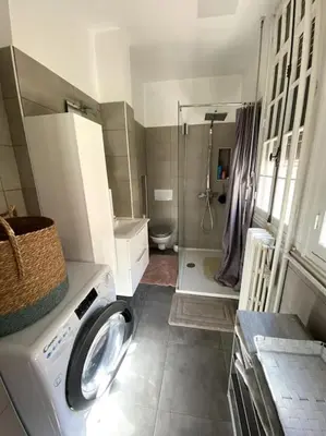 Salle de bains dans l'établissement Moderne, terrasse et climatisé, Proche plage, spacieux