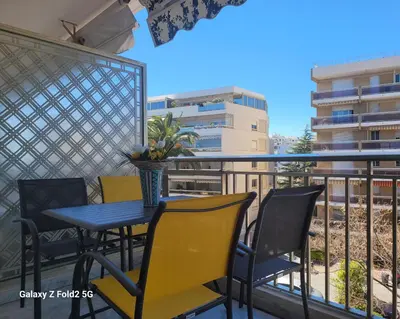 Balcon ou terrasse dans l'établissement LA PRESQU'ILE T2 PALM BEACH MOURE ROUGE
