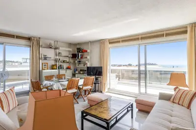 Coin salon dans l'établissement Appartement Orangerie - Welkeys