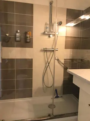 Salle de bains dans l'établissement ANTIBES très belle situation !