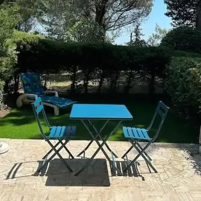 Studio climatisé avec piscine-tennis-parking
