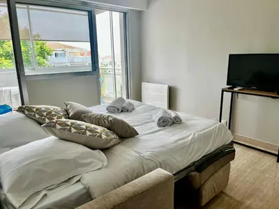 Un ou plusieurs lits dans un hébergement de l'établissement La douceur de vivre à Cannes