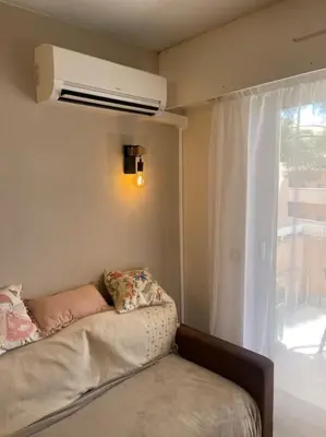 Un ou plusieurs lits dans un hébergement de l'établissement PWS Cosy 1 bed in Golfe Juan - tennis pool & beach