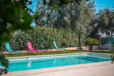 Piscine de l'établissement Villa moderne avec Piscine, proche mer ou située à proximité