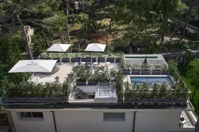 Piscine de l'établissement A11 - Staywiz us - Villa Cap Antibes Sea View 5 BDR - AC, Rooftop Pool & Parking ou située à proximité
