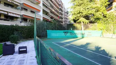 Tennis ou squash au sein de l'appartement ou à proximité