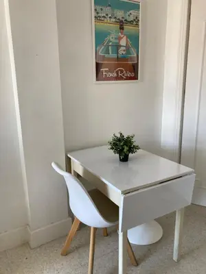 Plan de l'établissement Studio à 10 min de la croisette et de la mer et 5 min de la gare