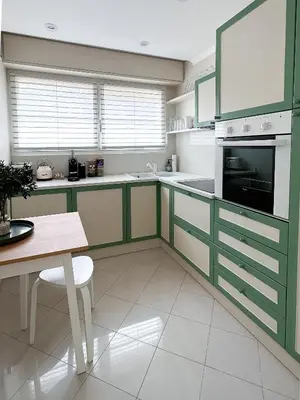 Cuisine ou kitchenette dans l'établissement Cosy stay - LA CROISETTE