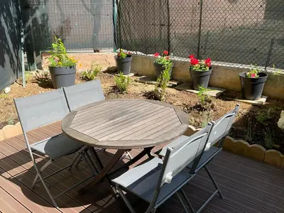 Plan de l'établissement Luxury One bedroom with garden