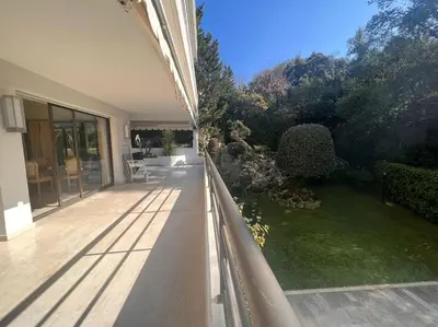 Vue générale sur la montagne ou vue sur la montagne depuis l'appartement