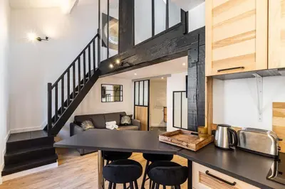 Cuisine ou kitchenette dans l'établissement 3 LEGOF - Charmant appartement 4 couchages centre Cannes
