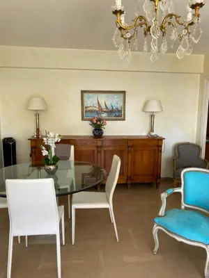 Coin salon dans l'établissement Les Pervenches