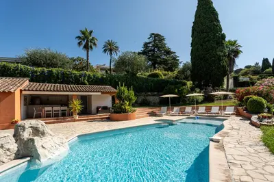 Piscine de l'établissement Dream Villa 300m2 & stunning 4000m2 private garden ou située à proximité
