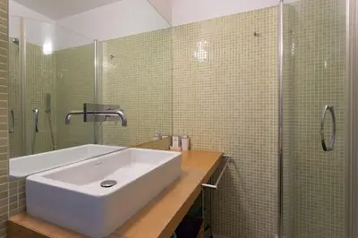 Plan de l'établissement A2 -Staywiz us - 1 BDR Antibes Sea & Port View - AC, Garage & Terrace