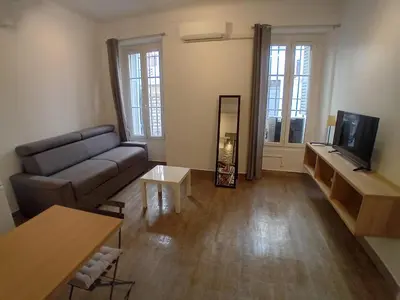 Télévision ou salle de divertissement dans l'établissement 11 Rue Vauban