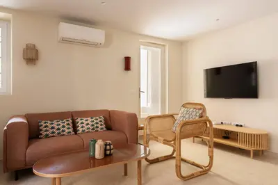 Télévision ou salle de divertissement dans l'établissement Modern Luxury Apartment 6 pax