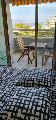 Balcon ou terrasse dans l'établissement Studio Balcony Sea View - 6th floor - FAME MARINA BAIE DES ANGES