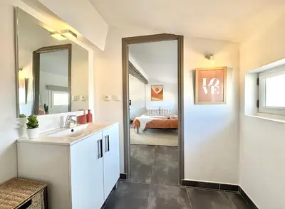 Un ou plusieurs lits dans un hébergement de l'établissement Appartements climatisés - Vieil Antibes