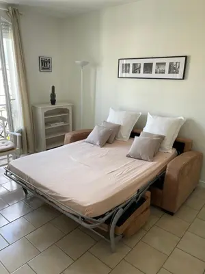 Un ou plusieurs lits dans un hébergement de l'établissement Cannes, Croisette, Palais Miramar