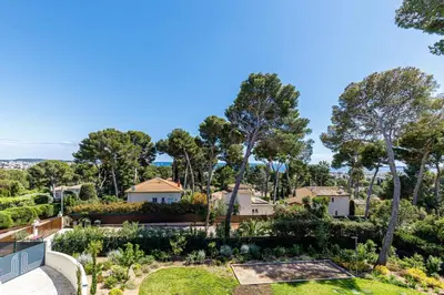 Jardin de l'établissement Luxueuse Villa Charleston - Vue mer, Sauna Hammam