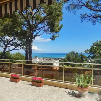 Appartement charmant à Villeneuve-Loubet 55 m² avec vue mer