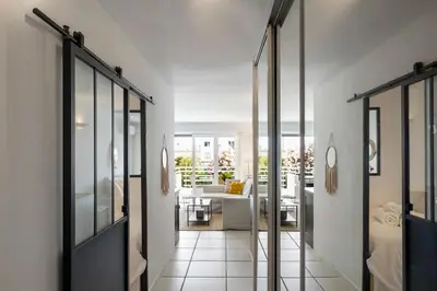 Plan de l'établissement Sunlight Properties - La Plage - Juan Les Pins - 100m from the beach