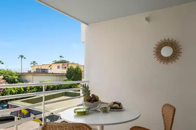 Balcon ou terrasse dans l'établissement Sunlight Properties - La Plage - Juan Les Pins - 100m from the beach