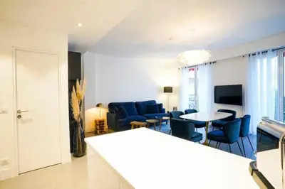 Télévision ou salle de divertissement dans l'établissement Superb 55m2 apartment - Heart of Cannes - 2BR4p