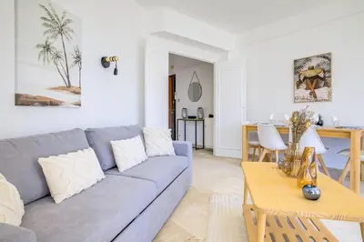 Coin salon dans l'établissement Sublime Two bedroom apartment with Terrace