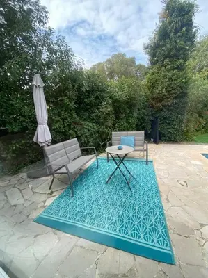 Piscine de l'établissement Superb Villa, heated swimming pool, central location, secluded gardens ou située à proximité