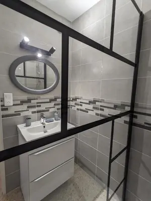 Salle de bains dans l'établissement Golfe Juan grand 2 pièces proche plage et Cannes