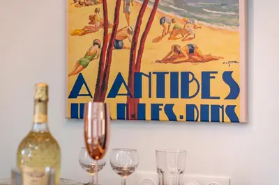 Boissons dans l'établissement Joli 2 pièces - Coeur de Ville - AW