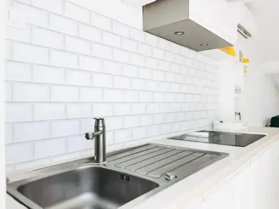 Cuisine ou kitchenette dans l'établissement Le Bardot Croisette - Proche Palais & Mer - Climatisation