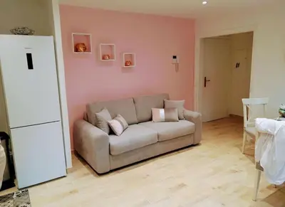 Coin salon dans l'établissement Appartement 2 pièces dans résidence avec piscine Isola Bella