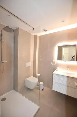 Salle de bains dans l'établissement Studio Cannes Grand Hôtel Cormoran avec Terrrasse