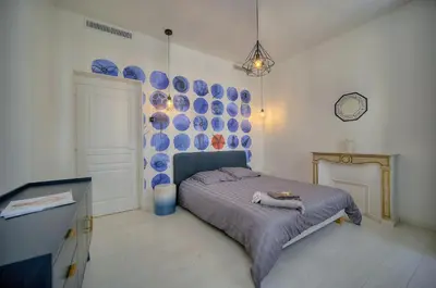 Un ou plusieurs lits dans un hébergement de l'établissement Superb 2 Bedrooms, 1 sofabed 3P1 by RIVAEVENT