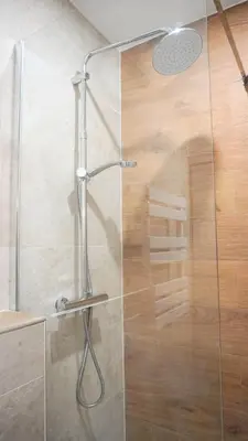 Salle de bains dans l'établissement Centre Cannes, Le Grand Turkheim By Palmazur Vacances
